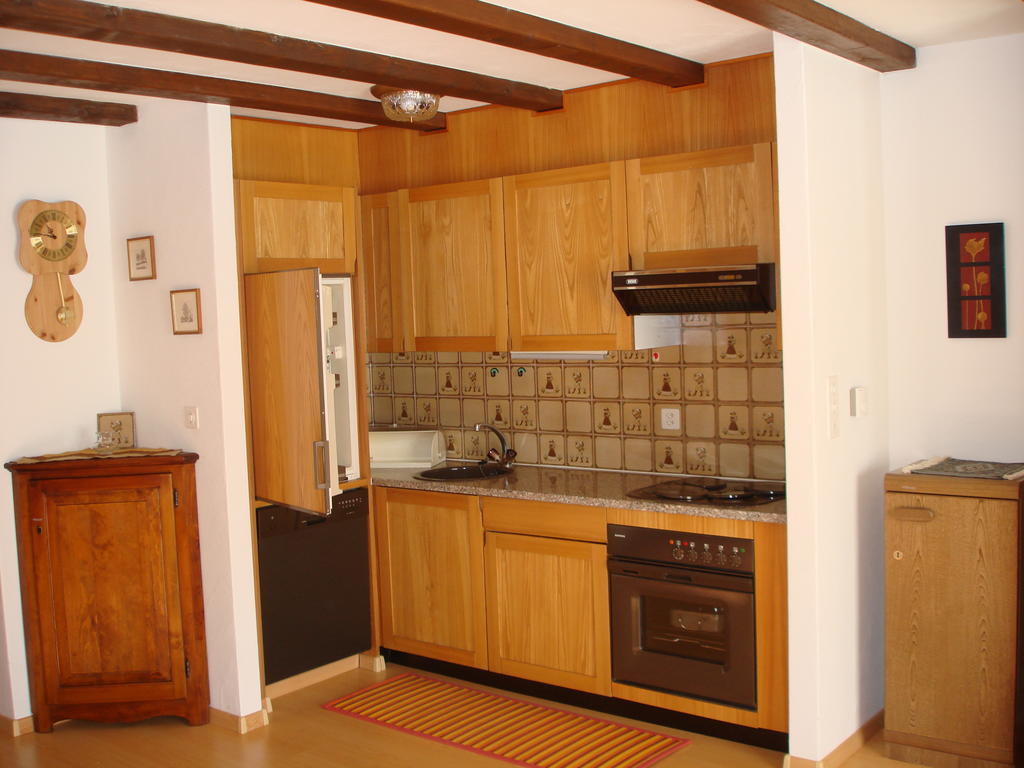 Residenz La Mora Διαμέρισμα La Punt-Chamues-ch Δωμάτιο φωτογραφία